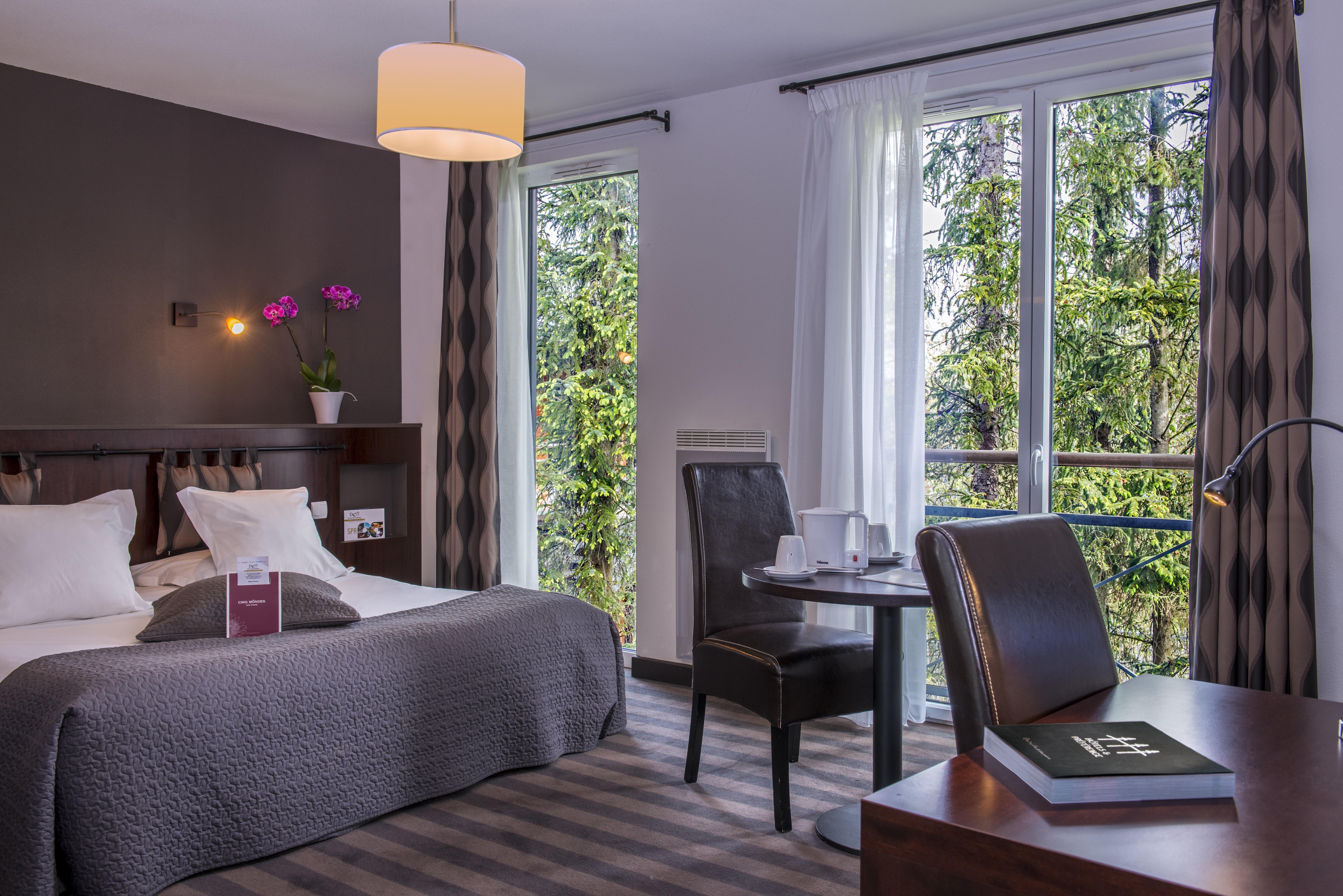 Domaine De Cice-Blossac, Resort Spa & Golf Bruz Zewnętrze zdjęcie