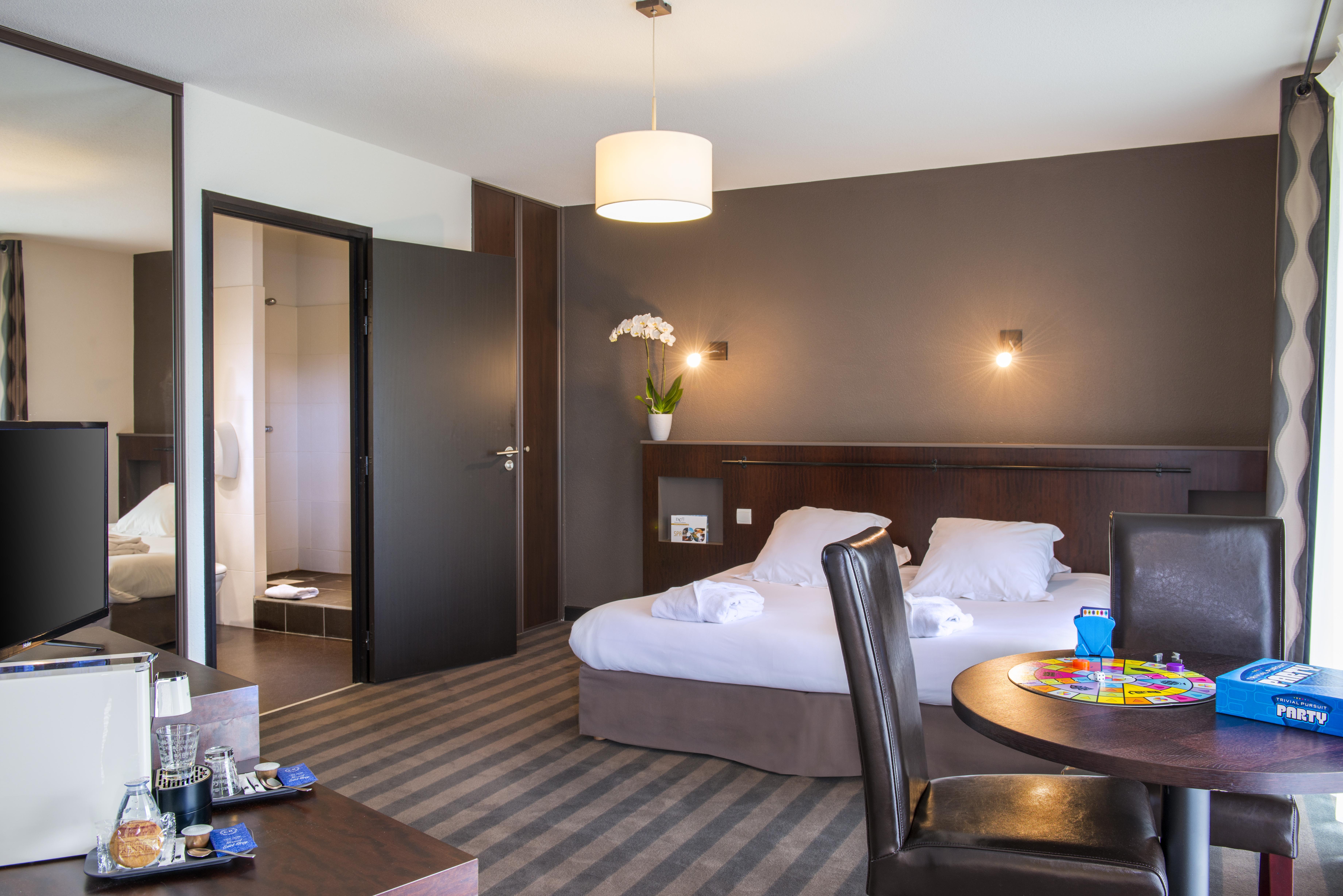 Domaine De Cice-Blossac, Resort Spa & Golf Bruz Zewnętrze zdjęcie