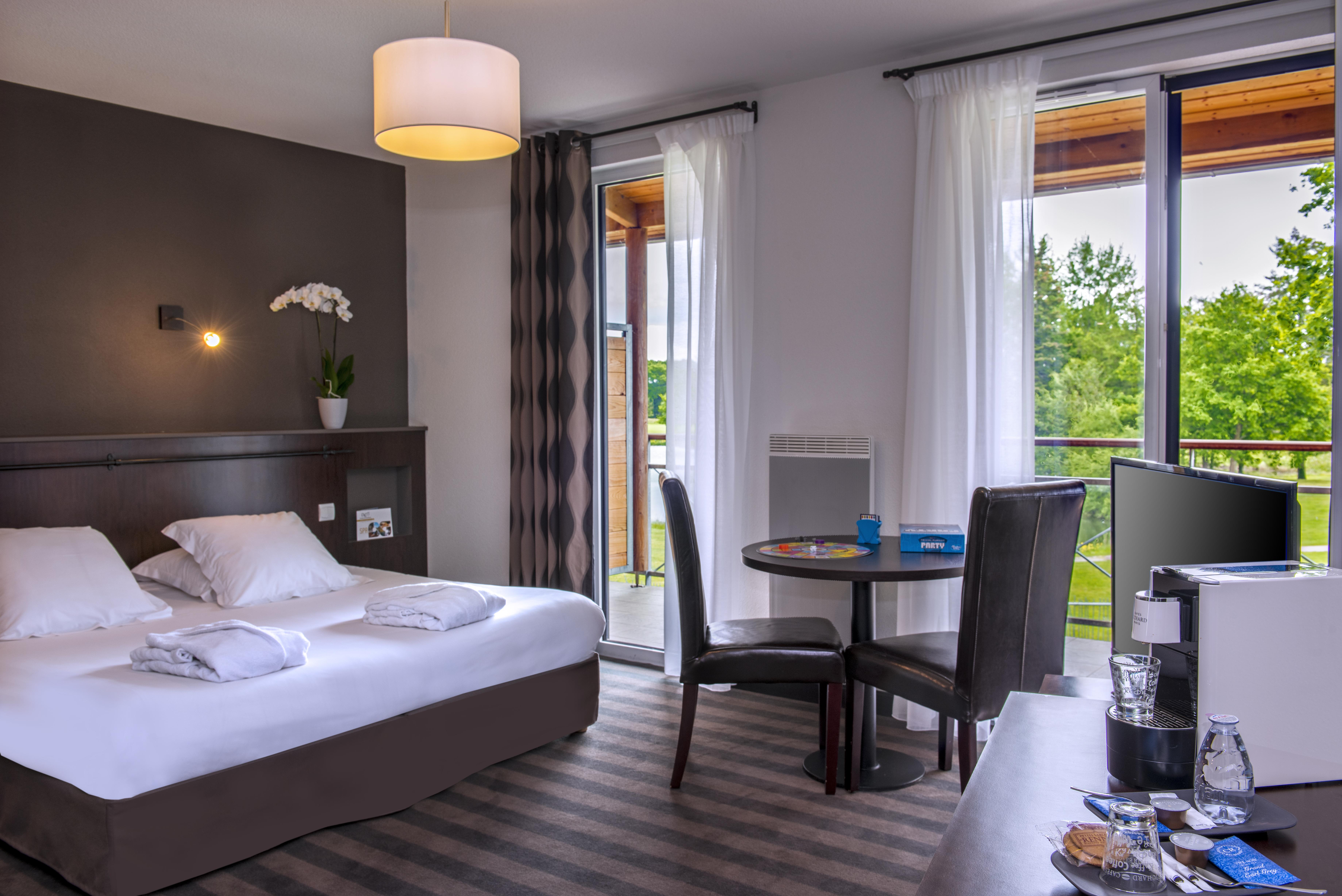 Domaine De Cice-Blossac, Resort Spa & Golf Bruz Zewnętrze zdjęcie